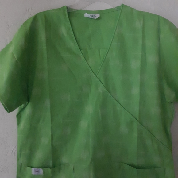 NWOT Oltex U.S.A. Women's 2 Pocket Scrubs - Picture 3 of 6